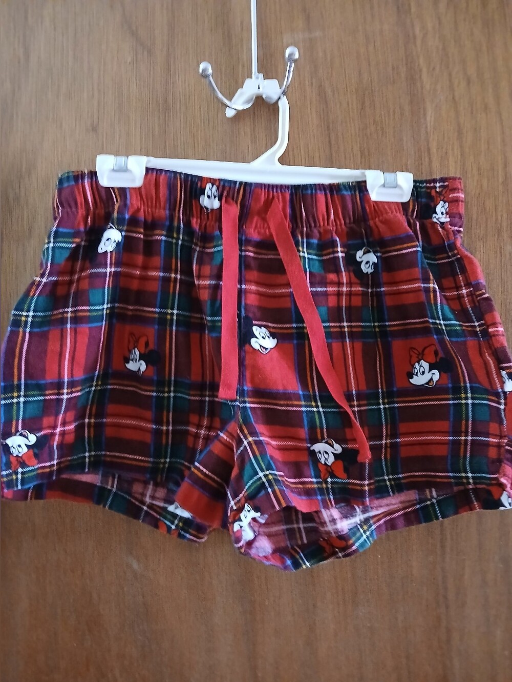Disney Red Plaid Minnie Mouse Lounge Shorts, Medium.